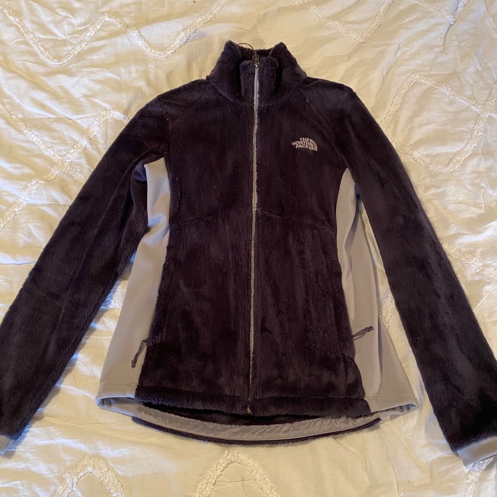Women’s navy North Face jacket